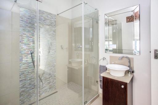 Sunset Beach Holiday Accommodation كيب تاون المظهر الخارجي الصورة