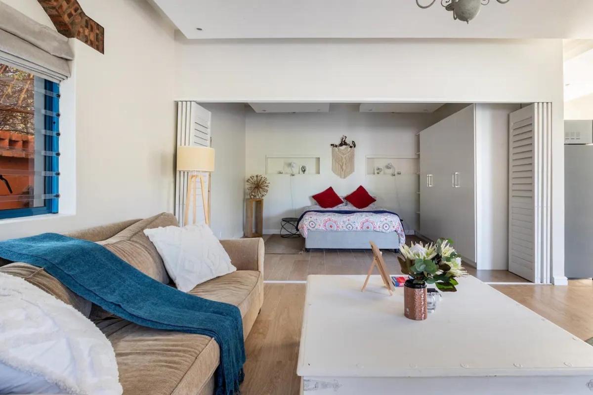 Sunset Beach Holiday Accommodation كيب تاون المظهر الخارجي الصورة